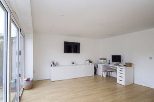 Photo 21- click for photo gallery